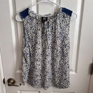 Bobeau Floral Tank Top Crochet Trim Sleeveless Casual Blouse‎ Blue White L